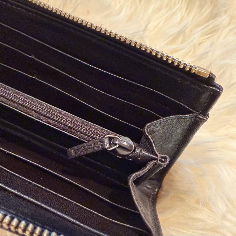 Gucci Imprint Zipper Long Wallet GG Monogram‎ Brown Gucci Wallet - Picture 9 of 9